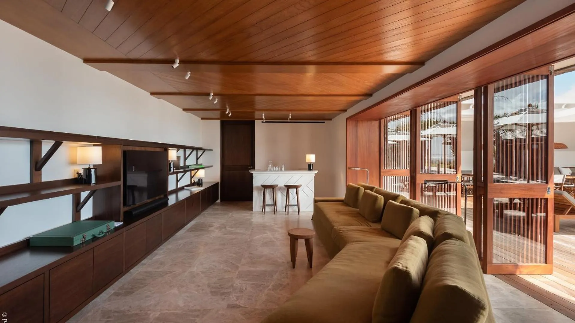 Spacious Villa With True Architectural Gem Toiny
