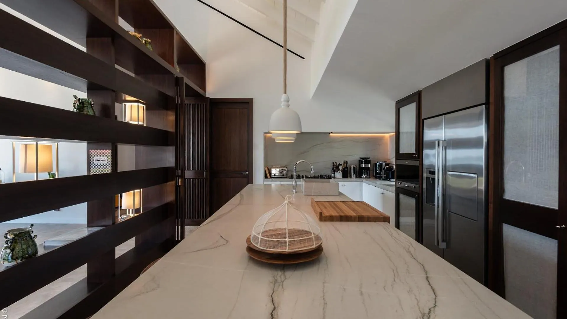 Spacious Villa With True Architectural Gem Toiny