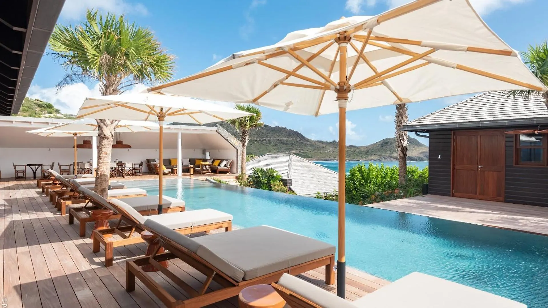 Spacious Villa With True Architectural Gem Toiny